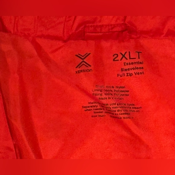 Xersion Mens 2XLT Big and Tall Red Puffer Vest Full Zip NWT - Picture 4 of 5